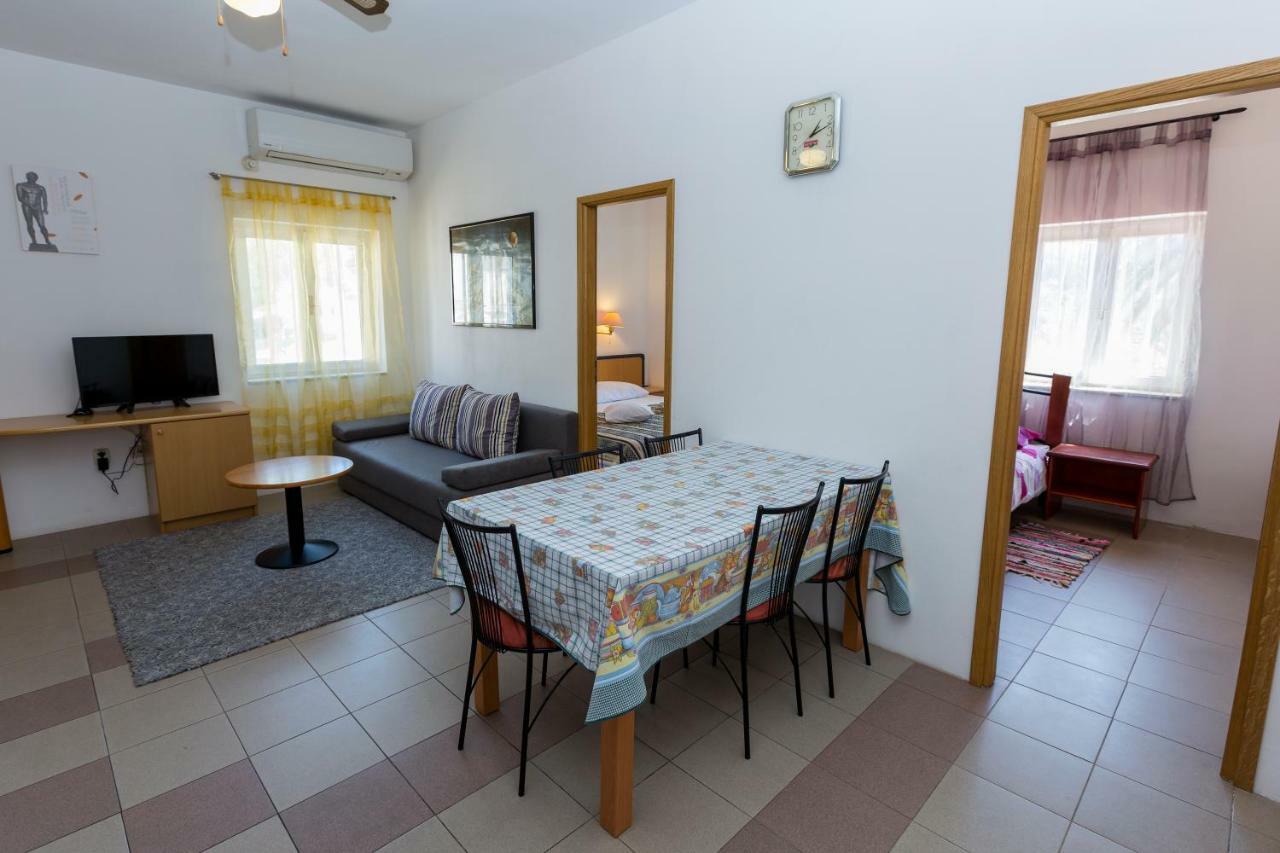 Apartments Goga Mali Lošinj Esterno foto